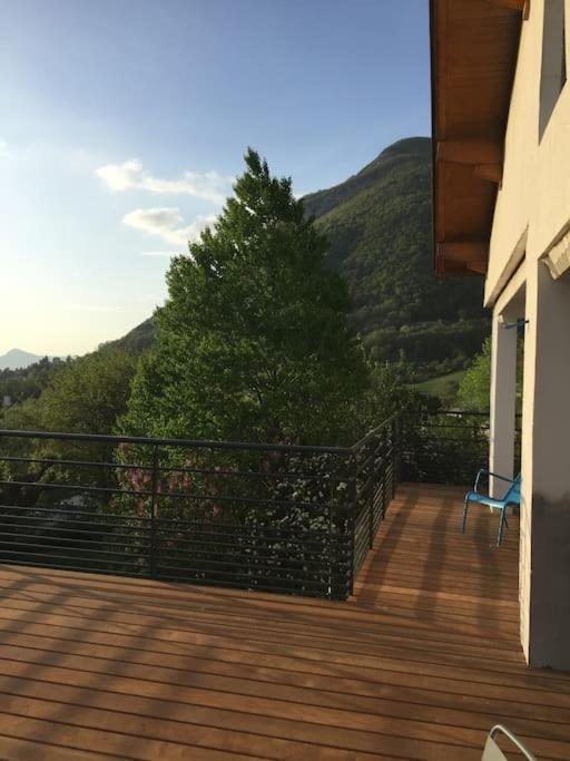 Maison De Vacances 220M2 Vue Lac Et Chateau Menthon-Saint-Bernard Zewnętrze zdjęcie